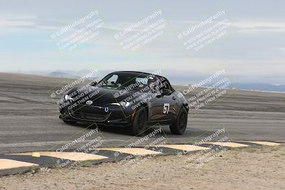 media/Jan-03-2026-SCCA SD (Sat) [[c9b9d14034]]/2-Intermediate Group/Session 1 (Bowl)/